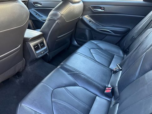 Used 2022 Toyota Avalon XLE image 27