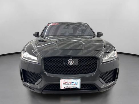 Used 2020 Jaguar F-PACE S image 2