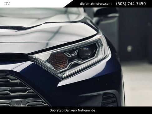 Used 2021 Toyota RAV4 XSE AWD/4WD image 13