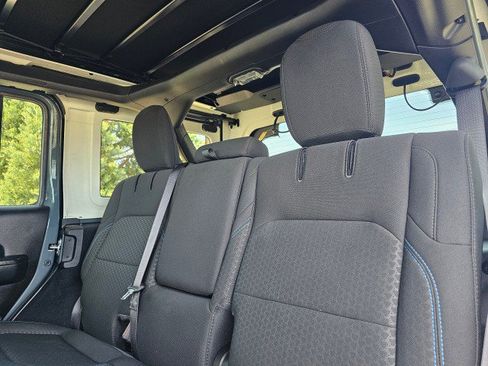 Used 2025 Jeep Wrangler Unlimited Rubicon 4xe w/ Safety Group AWD/4WD image 19
