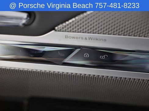 Used 2023 BMW 740i w/ Parking Assistance Package RWD image 21