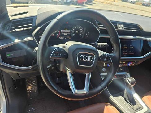 Used 2020 Audi Q3 2.0T Premium w/ Convenience Package AWD/4WD image 26