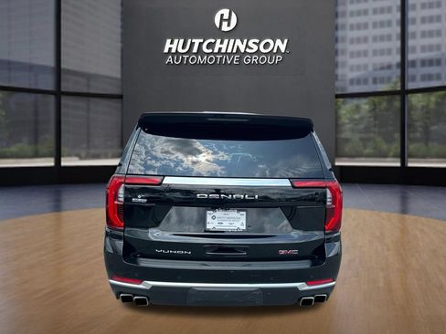 Used 2025 GMC Yukon XL Denali AWD/4WD image 6