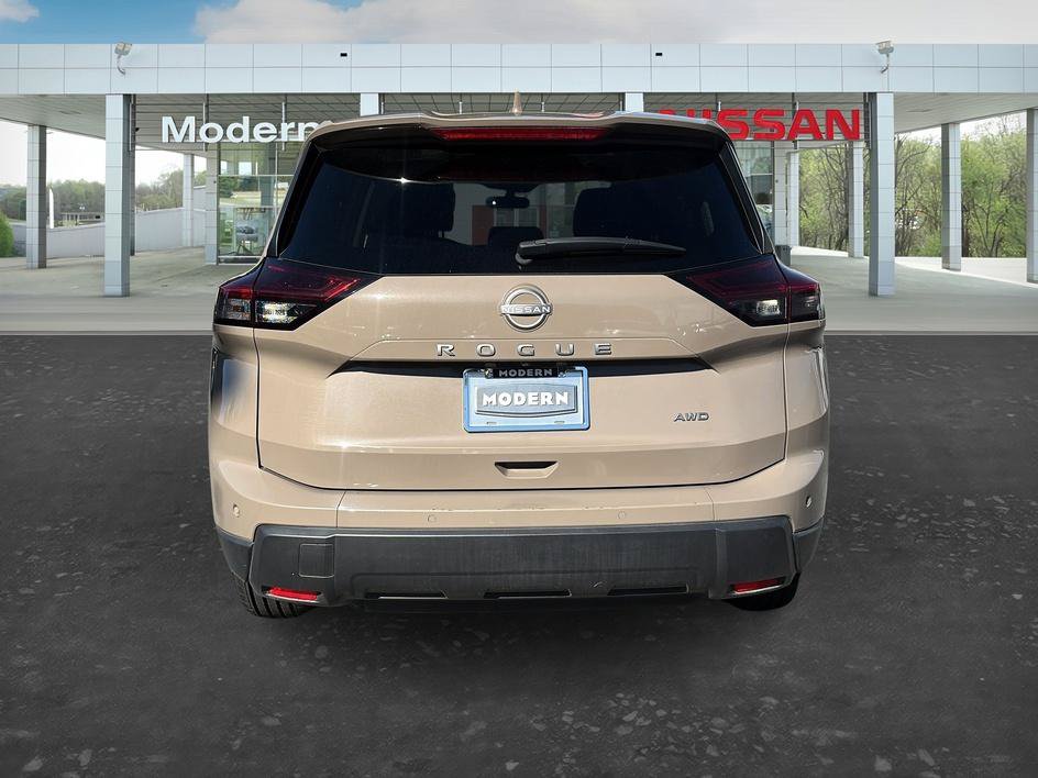 Certified 2025 Nissan Rogue SV AWD/4WD image 4