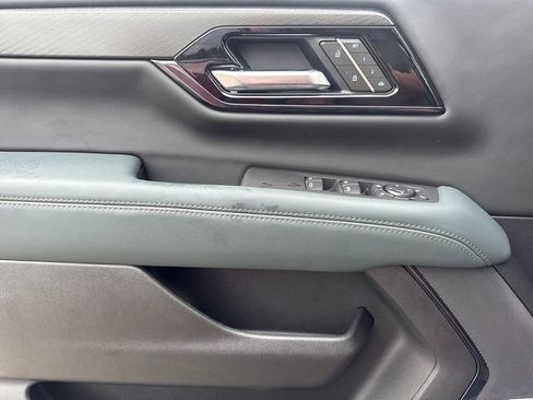 New 2026 GMC Yukon AT4 w/ AT4 Premium Package AWD/4WD image 16