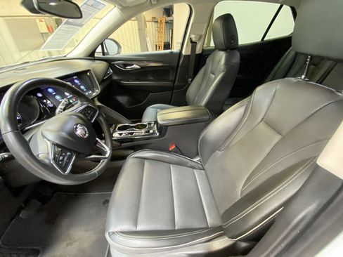 Used 2023 Buick Envision Essence image 21