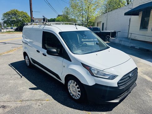 Used 2020 Ford Transit Connect XL image 5