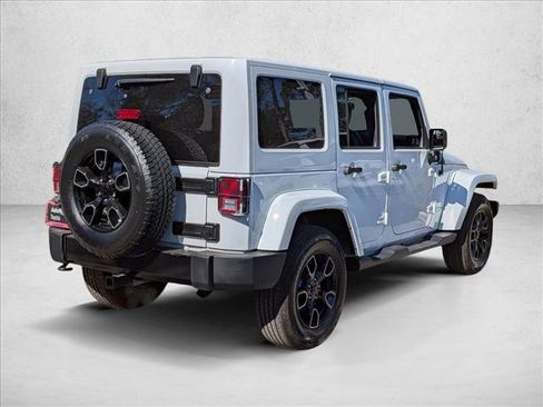Used 2018 Jeep Wrangler Altitude image 5
