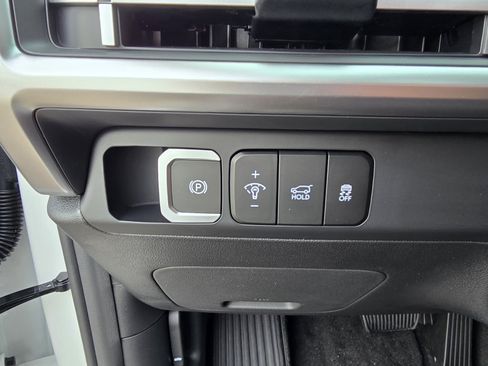 New 2025 Hyundai Santa Fe SE image 18