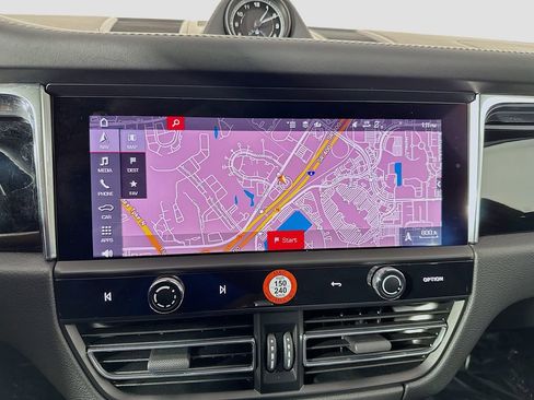 New 2025 Porsche Macan image 16