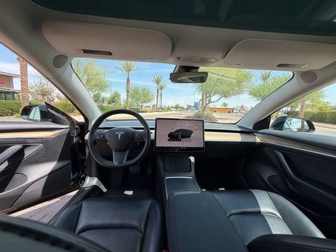 Used 2022 Tesla Model 3 RWD image 11