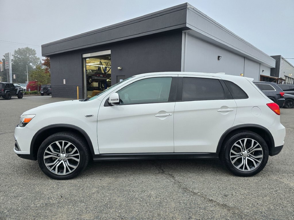 Used 2018 Mitsubishi Outlander Sport FWD image 5