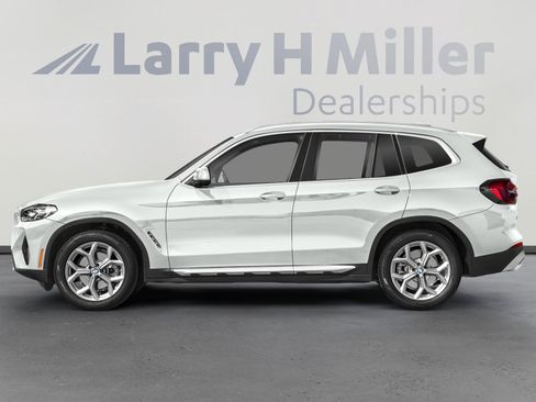 Used 2022 BMW X3 sDrive30i w/ Premium Package 2 (ZPA) RWD image 3