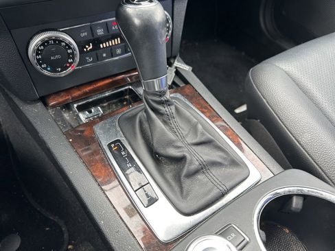 Used 2012 Mercedes-Benz GLK 350 4MATIC image 25