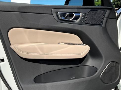 New 2026 Volvo XC60 B5 Plus w/ Climate Package image 24