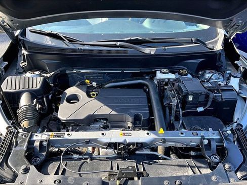 Used 2023 GMC Terrain SLT image 29