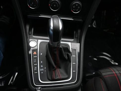 Used 2018 Volkswagen GTI S image 32