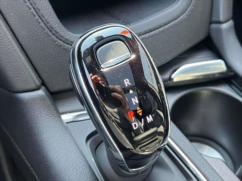 Certified 2024 Cadillac XT6 Luxury image 32