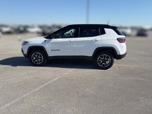 New 2026 Jeep Compass Trailhawk image 6