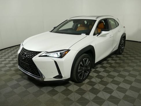 Used 2019 Lexus UX 250h w/ Premium Package AWD/4WD image 7