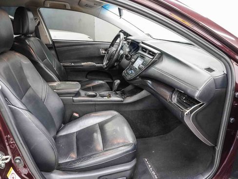 Used 2016 Toyota Avalon XLE FWD image 16