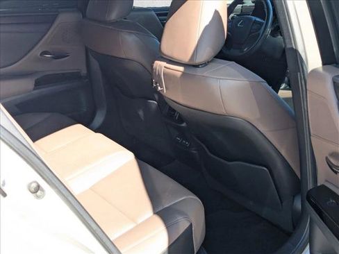 Used 2022 Lexus ES 350 w/ Premium Package image 20
