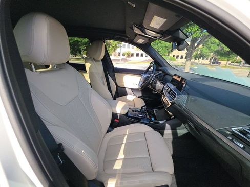 Used 2024 BMW X3 sDrive30i w/ Convenience Package RWD image 3