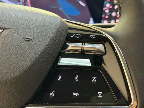 New 2026 Cadillac Lyriq Premium Luxury AWD/4WD image 36