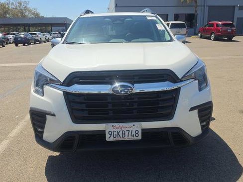 Used 2023 Subaru Ascent Limited w/ Technology Package AWD/4WD image 3