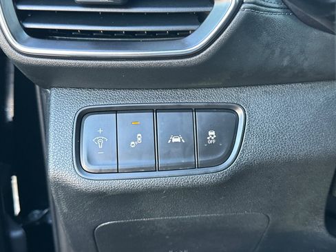 Used 2019 Hyundai Santa Fe SE image 27