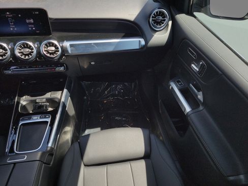 Certified 2026 Mercedes-Benz GLB 250 image 23