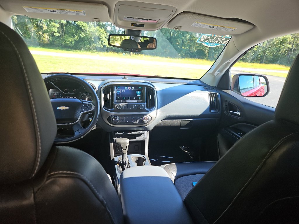 Used 2015 Chevrolet Colorado Z71 AWD/4WD image 24
