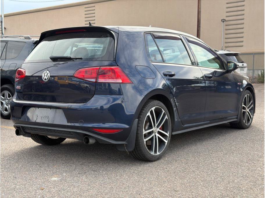Used 2017 Volkswagen GTI SE FWD image 3