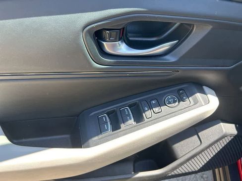 Used 2025 Honda Accord SE image 16