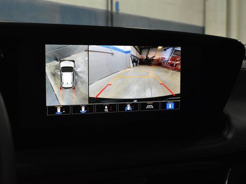 Used 2026 Buick Encore GX Sport Touring w/ Advanced Technology Package AWD/4WD image 18