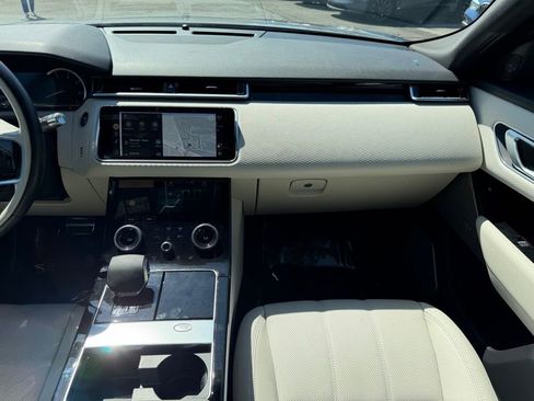 Used 2022 Land Rover Range Rover Velar R-Dynamic S image 25