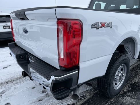 New 2026 Ford F250 XL w/ XL Chrome Package image 29