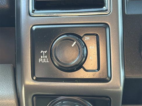 Used 2019 Ford F150 XLT w/ Equipment Group 302A Luxury image 16