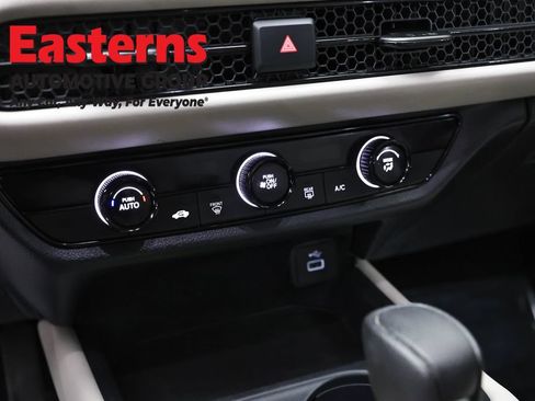 Used 2025 Honda HR-V LX image 19