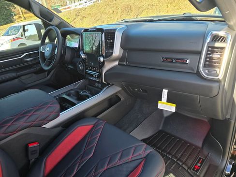 New 2026 RAM 1500 Big Horn AWD/4WD image 31