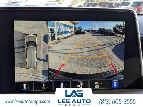 Used 2022 Chevrolet Suburban RST w/ Luxury Package RWD image 23