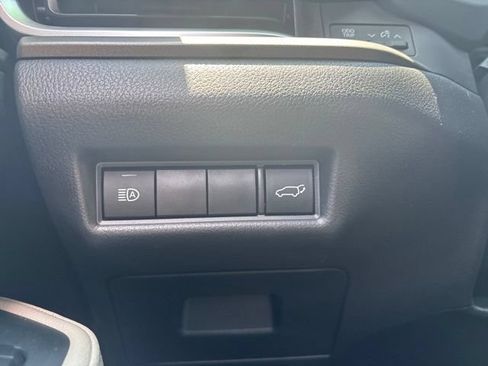 Used 2024 Toyota Grand Highlander AWD Hybrid image 14