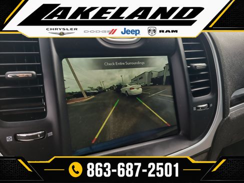 Used 2022 Chrysler 300 Touring L RWD image 22