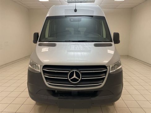 Used 2024 Mercedes-Benz Sprinter 2500 image 22