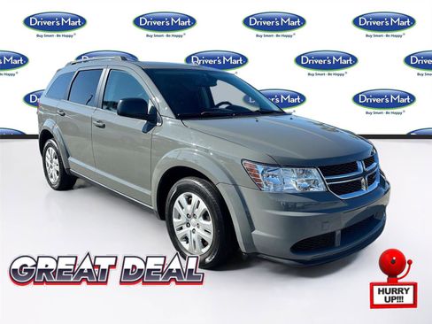 Used 2020 Dodge Journey SE image 1