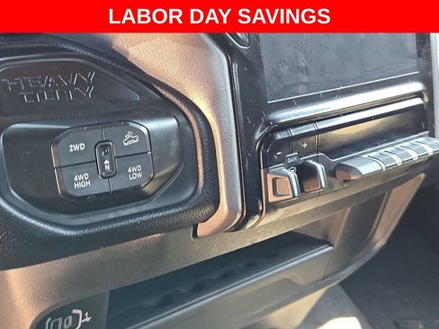 Used 2025 RAM 2500 Big Horn AWD/4WD image 9