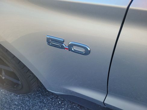 Used 2018 Ford Mustang GT Premium w/ GT Performance Package RWD image 8