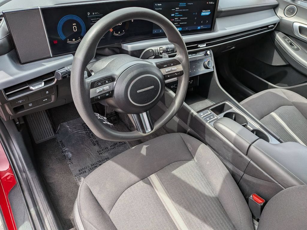 Used 2025 Hyundai Sonata SEL FWD image 16