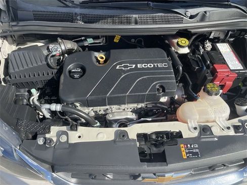 Used 2021 Chevrolet Spark LT image 27