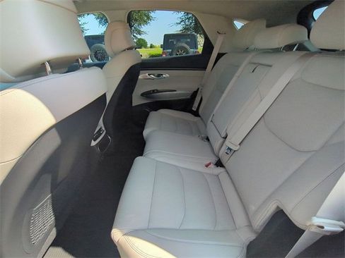 Used 2022 Genesis GV70 2.5T w/ Select Package image 26